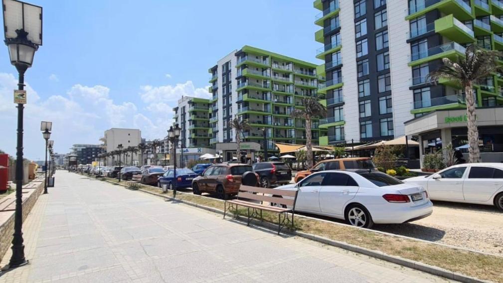 Apartament Rebeca Lux By Alezzi Beach Resort Năvodari المظهر الخارجي الصورة