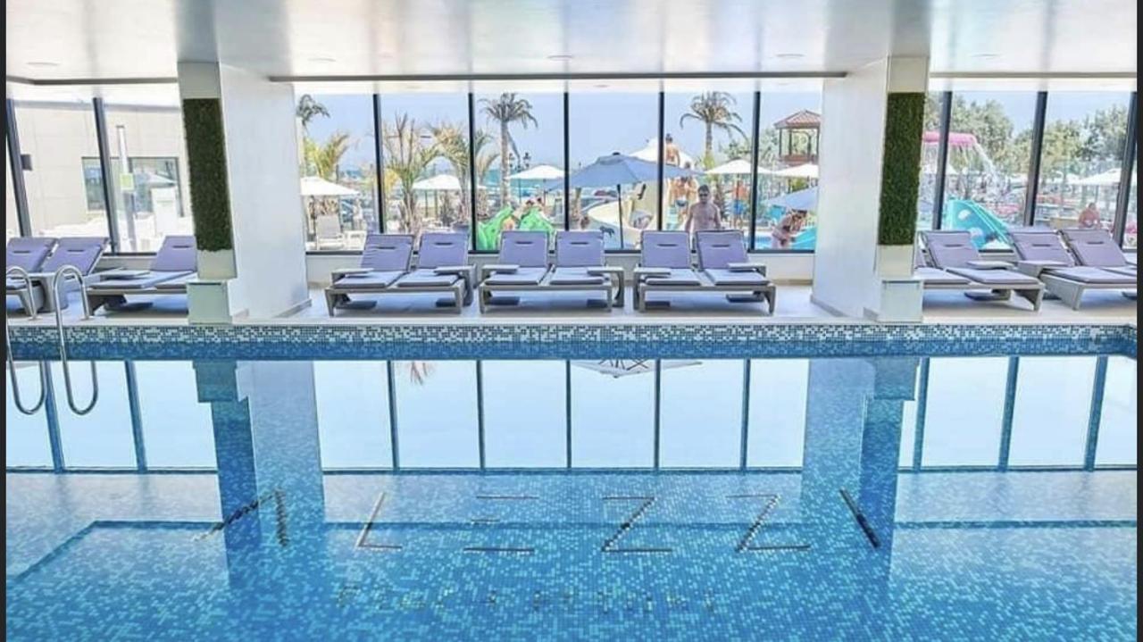 Apartament Rebeca Lux By Alezzi Beach Resort Năvodari المظهر الخارجي الصورة